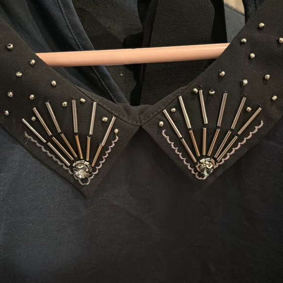 ModCloth beautiful silky midnight blue and black top with beading size L - Picture 7 of 7